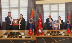 Türk Kızılay Doğu Karadeniz Bölge Kan Merkezi'nden Madenli Belediyespor'a Ziyaret