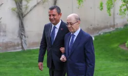 Özgür Özel, Ahmet Necdet Sezer ve CHP'nin eski genel başkanlarıyla telefonla görüştü
