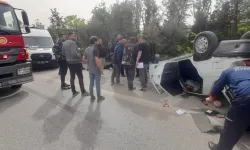 Ters dönen otomobilde ölümden döndü