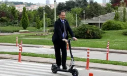 CHP'li vekilin scooterı 'makam aracı' oldu