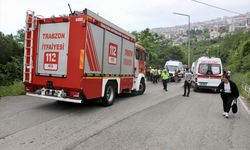 TRABZON - Park halindeki minibüsün kayarak şarampole devrildiği kazada 5 kişi yaralandı