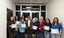 EYS Hocalarının Emekleri Hopa Gençlik Merkezi’nde Takdir Edildi