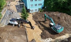 Akçaabat'ta aşırı yağışlar sonrası DSİ, sorunları çözmek için 7/24 çalışmalara başladı