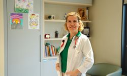 Ekran bağımlılığı çocuklarda konuşma gecikmesine neden oluyor