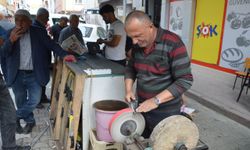 Havza'da bıçak bileme tezgahlarında yoğunluk yaşanıyor