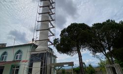 Samsun'da cami minaresinden düşen işçi ağır yaralandı