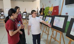 Tekkeköy'de özel eğitim öğrencisi Miraç Küdük, ilk kişisel resim sergisini açtı