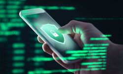Telefonunuzdaki bu uygulamalar tehlike saçıyor