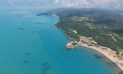 Karadeniz'de turkuaz ve mavi bir arada