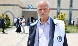 Hayali olan tarih bölümünden 75 yaşında mezun oldu