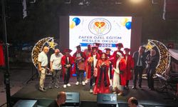 Özel eğitim öğrencileri mezuniyet coşkusu yaşadı