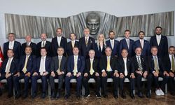 Fenerbahçe’de Aziz Yıldırım başkanlığında ilk yönetim kurulu toplantısı yapıldı