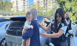 Kucağında bebeğiyle, çantasında 1 kilogram metamfetaminle yakalandı