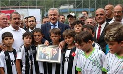 Gençlik ve Spor Bakanı Bak, İkizdere İlçe Stadı'nda incelemelerde bulundu
