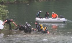 Uzungöl'de göle düşen turisti kurtarmak isteyen 2 kişi boğulma tehlikesi geçirdi; turistin cesedine ulaşıldı