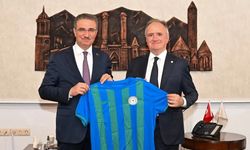 Çaykur Rizespor Başkanı Saruhan, Erzurum kampında temaslarda bulundu