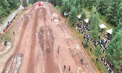 Artvin Kafkasör Yaylası'nda enduro yarışı heyacanı