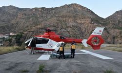 Giresun'daki hasta ambulans helikopterle Gümüşhane'ye getirildi