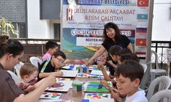 Trabzon'da çocuklar "Resim Çalıştayı"nda hayal dünyalarını tuvale yansıttı