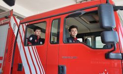 İtfaiyeci adayı ikizler meslekte de yan yana olmak istiyor
