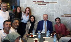 Cumhurbaşkanı Erdoğan, Üsküdar'da esnafı ziyaret etti