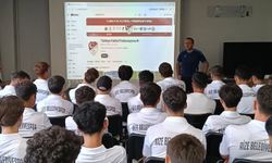 Rize Belediyesi Spor Kulübü’nden Sporculara Özel Saha İçi Kurallar Eğitimi