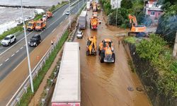Rize Valiliğinden Kritik Yağış Uyarısı: Zorunlu Olmadıkça Trafiğe Çıkmayın