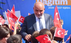 Türkiye'nin nüfusa kayıtlı ilk insansı robotu öğrencileri sıralarda karşıladı