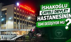 Çayeli’nde Yeni Hastanenin Tabelası Takıldı: “İshakoğlu” İsmi Gündemde
