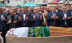 Şalpazarı Belediye Başkanı Kurukız'ın annesinin cenazesi toprağa verildi