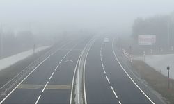 Bolu Dağı'nda sis etkili oldu: Görüş mesafesi 30 metre