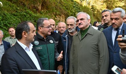 İçişleri Bakan Yardımcısı Münir Karaloğlu Rize Çayeli’nde Heyelan Bölgesinde İncelemelerde Bulundu