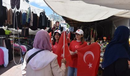 Gümüşhane'nin her tarafı Türk bayraklarıyla donatıldı
