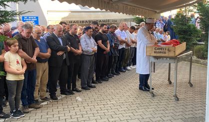 Çayeli'ndeki kazada hayatını kaybeden arkadaşlardan 2'si toprağa verildi
