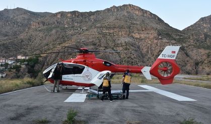 Giresun'daki hasta ambulans helikopterle Gümüşhane'ye getirildi