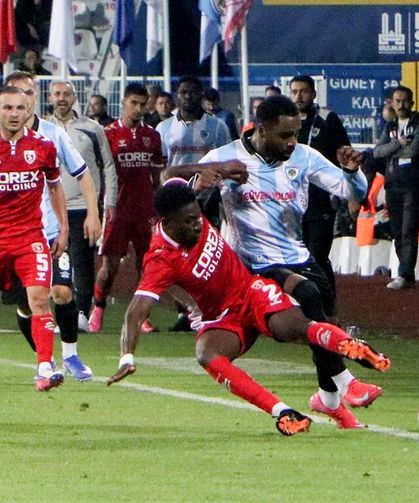 Erzurumspor, sahasında Samsunspor'u mağlup etti