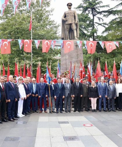 Atatürk'ün Trabzon'a gelişinin 102. yıl dönümü kutlandı
