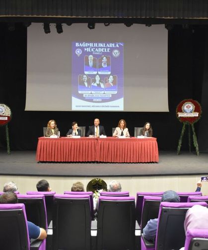 Trabzon'da "Bağımlılıklarla Mücadele Paneli" düzenlendi