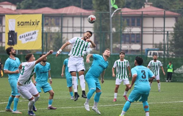 Çayelispor Taraftarı Önünde Farka Koştu