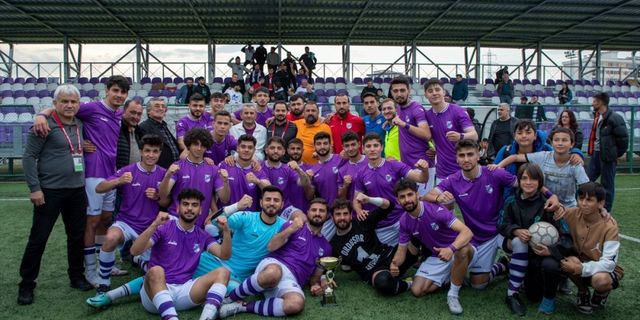 Kadrosunun çoğu depremzedelerden oluşan Orduspor, namağlup şampiyon oldu