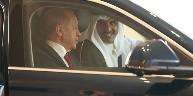 Cumhurbaşkanı Erdoğan, Katar Emiri'ne Togg hediye etti