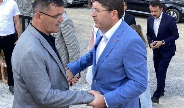 Bakan Tunç, AK Parti Bartın İl Başkanı Arslan'ın oğlu için düzenlenen mevlide katıldı