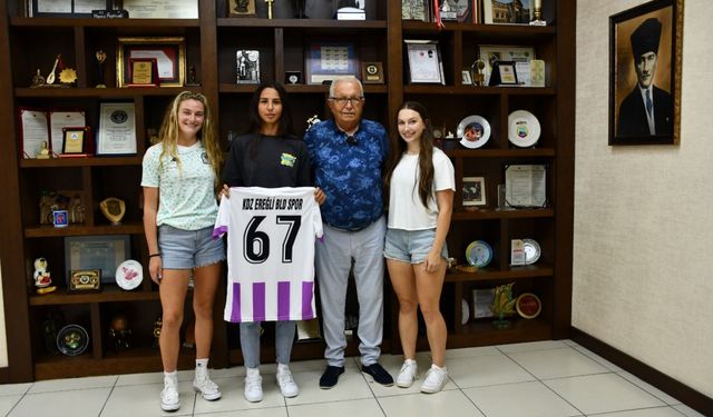 Karadeniz Ereğli Belediyespor Kadın Futbol Takımı kadrosuna 3 oyuncu kattı