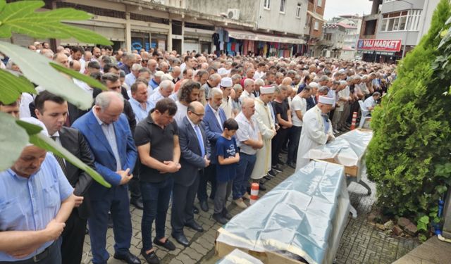 Trabzon'da kazada ölen 3 kişinin cenazeleri defnedildi