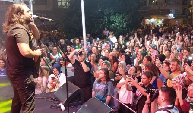 Pazar’da Selçuk Balcı Konserine vatandaşlar ilgi gösterdi