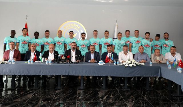 Çaykur Rizespor yeni transferlerini tanıttı