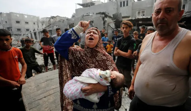İsrail Gazze'de Türk-Filistin Dostluk Hastanesi'ni bombaladı