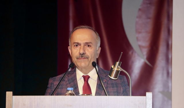 Trabzon'da "Kuruluştan Türkiye Yüzyılı'na Cumhuriyet" paneli düzenlendi