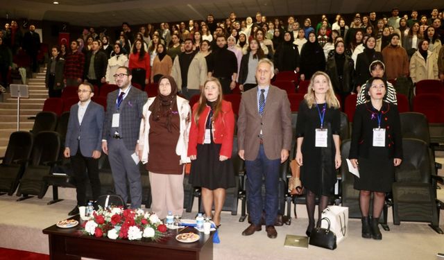 Cumhuriyetin 100. Yılında Kadına Şiddetin Önlenmesi ve Kadının İnsan Hakları Sempozyumu