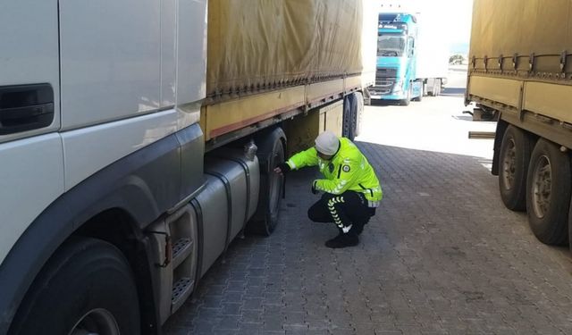 Kastamonu'da kış lastiği denetimi yapıldı